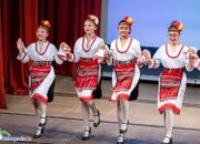 Две почетни отличия бяха връчени преди началото на концерт-спектакъла “Памет и бъдеще – 90 год. с името на Ботев и 140 год. читалище“