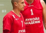 Балкан поведе с 2-1 след победа с 82-78 в Ботевград