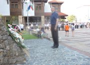 С панихида и поднасяне на цветя започна тържествената част от Празника на Етрополе 