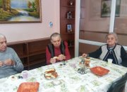 Ученици и студенти създадоха празнично настроение в Дом за възрастни хора „Д-р Адриян Атанасов”
