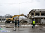 Събарят старата автогара в Ботевград