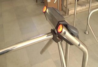 Достъпът в сградата на община Ботевград става чрез нова пропускателна система Скрийншот