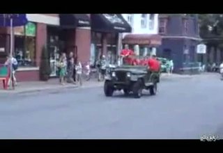Разглобяване и сглобяване на джип Скрийншот