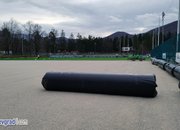 Започна полагането на изкуствената тревна настилка на Герена