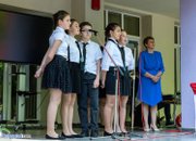 Среща на поколенията събра бивши и настоящи гимназисти