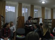 Нощ в библиотеката