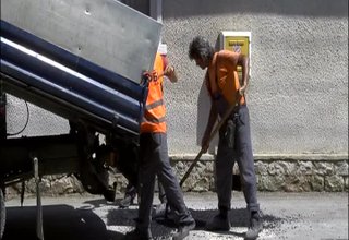 Започна изкърпване на улиците и в селата Скрийншот