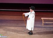 Две почетни отличия бяха връчени преди началото на концерт-спектакъла “Памет и бъдеще – 90 год. с името на Ботев и 140 год. читалище“