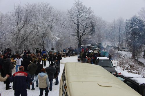 ЗИМЕН ПРАЗНИК В СЕЛО ЛОПЯН