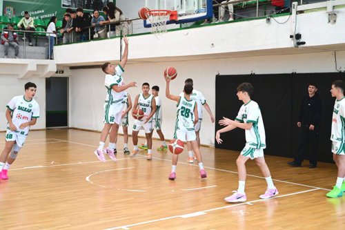 Втора победа на 16-годишните на турнира от EYBL