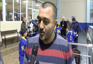 Минусовите температури от началото на годината не се превърнаха в пречка за тренировките на малките хокеисти на Балкан Скрийншот