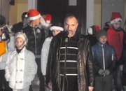 Още една елха светна тази вечер в Етрополе