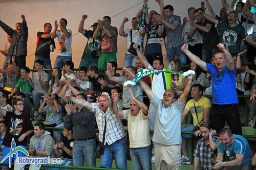 БК Балкан осигурява 3 автобуса за петия мач