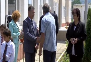 Откриване на музейна сбирка в ОУ "Св. Св. Кирил и Методий"-Скравена Скрийншот