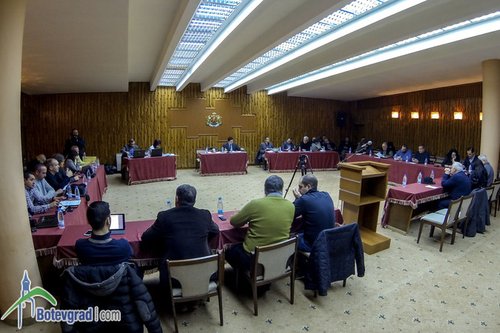 Съветниците приеха информацията за изразходваните средства за спорт през 2016 г.