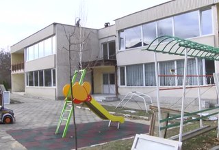 В детската градина на Трудовец тече ремонт Скрийншот