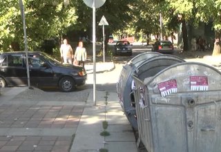 Липса на добра видимост на кръстовища в Ботевград създава затруднения за шофьорите Скрийншот