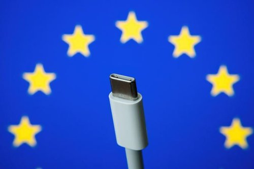 ЕС окончателно одобри въвеждането на общото зарядно от 2024 г.