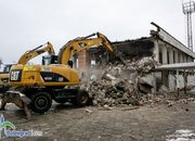 Събарят старата автогара в Ботевград