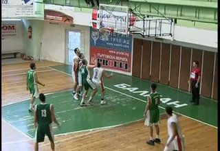 Вторият отбор на баскетболния Балкан игра контрола в Ботевград с македонския Струмица и загуби с 80-98 Скрийншот