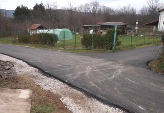 12 улици във вилната зона Чеканица са асфалтирани със средства на общината Скрийншот