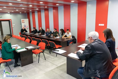 Политическите партии постигнаха съгласие за състава на секционните избирателни комисии