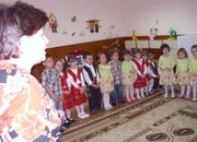 Малчуганите от ЦДГ „Слънце” поздравиха своите баби и дядовци със специална програма