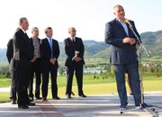 Бойко Борисов преряза лентата на новия Голф клуб „Правец”