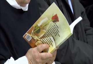 Поетът Пейо Пеев престави новата си книга „Ароматът на думите” Скрийншот