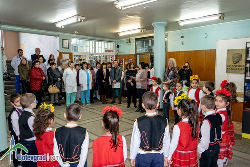 Честит Ден на родилната помощ!