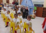 Деца от Детска градина “Звънче“ поднесоха празнична програма в Дома за възрастни хора “Д-р Адриян Атанасов“ 