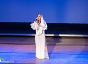 Две почетни отличия бяха връчени преди началото на концерт-спектакъла “Памет и бъдеще – 90 год. с името на Ботев и 140 год. читалище“