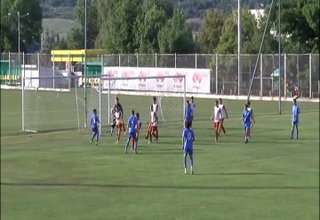 Футболните игрища в Правец са заети от много отбори, които идват на подготовка Скрийншот