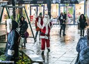 С коледна премяна засия централната част на Ботевград