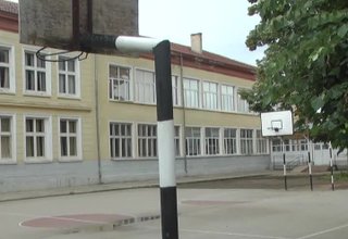 600 000 лева ще бъдат вложени в ремонт на училище Вапцаров, още толкова в две детски градини Скрийншот