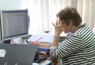 С над 40-години стаж, Генка Вълчинова е най-дългогодишният служител в общинската администрация в Ботевград Скрийншот
