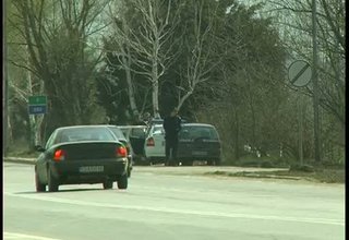 Удариха се рено клио и ауди Скрийншот