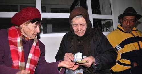 70-годишна със 154,50 лева пенсия пазарува за седмицата със 7 лева