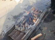 За поредна година обичаят „топене на пръстени” събра десетки ботевградчани