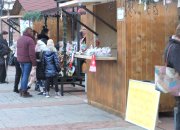 ЗА ПЪРВИ ПЪТ В ЕТРОПОЛЕ СИЯЕ КОЛЕДНО ГРАДЧЕ