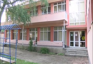 Спешно да се предприемат мерки за обезопасяване дворовете на детските градини Скрийншот
