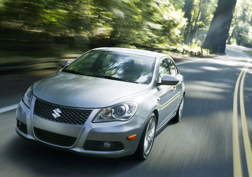 Suzuki Kizashi разкрит в целия си блясък