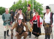 В тазгодишната възстановка в Панагюрище участваха и етрополци