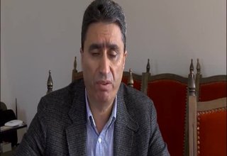 Изпълнителния директор на БК "Балкан" Цветан Луканов и треньора Михаил Михайлов за детско-юношеската школа Скрийншот