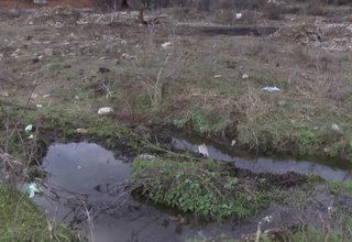 Детска площадка по пътя за Врачешкия манастир Скрийншот