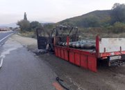 Изгоря бус, натоварен с 15 бутилки кислород