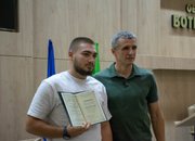 Кметът Иван Гавалюгов връчи наградите “Отличен зрелостник на община Ботевград“ за 2025 год. 
