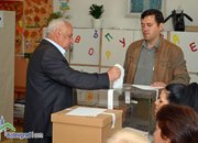 Кметът Георги Георгиев гласува