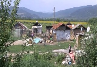 Какво предприема община Ботевград срещу нерегламентираното заселване на роми и образуването на гета в селата около Ботевград Скрийншот