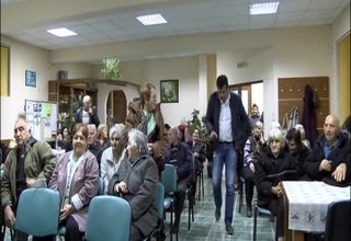 Тази вечер кметът Иван Гавалюгов се срещна с жители на село Скравена Скрийншот